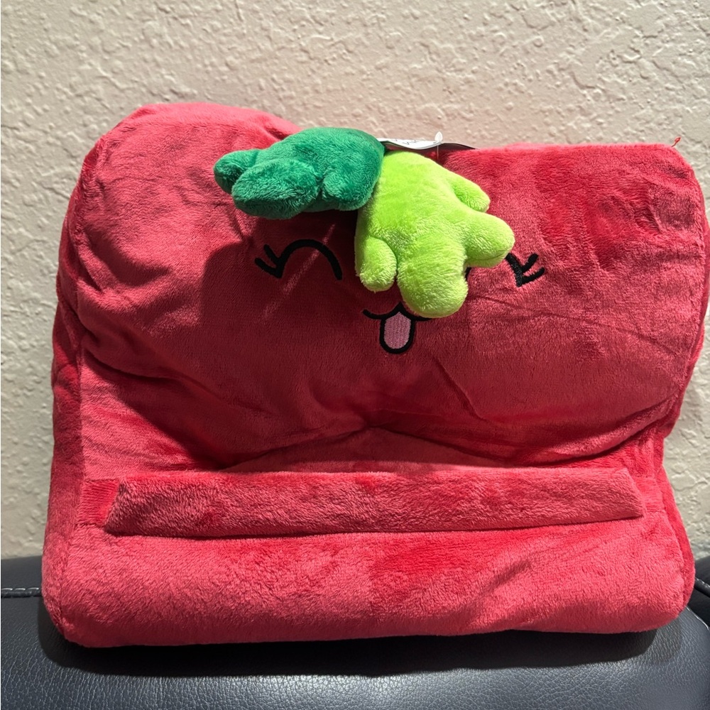 Red Plush Apple-Shaped Pillow Set - Picture 5 of 10